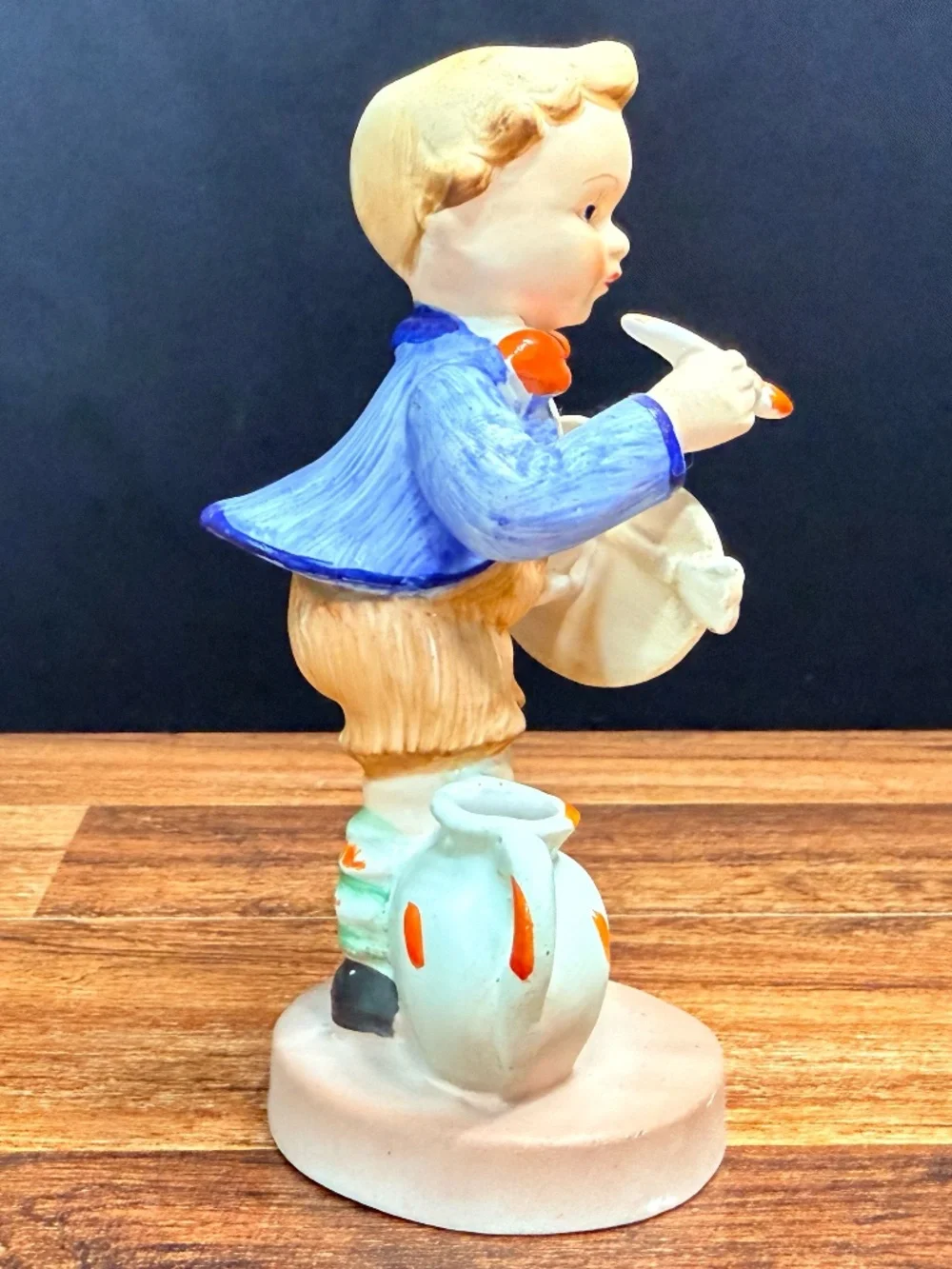 SONSCO Artist Boy Painting Figurine